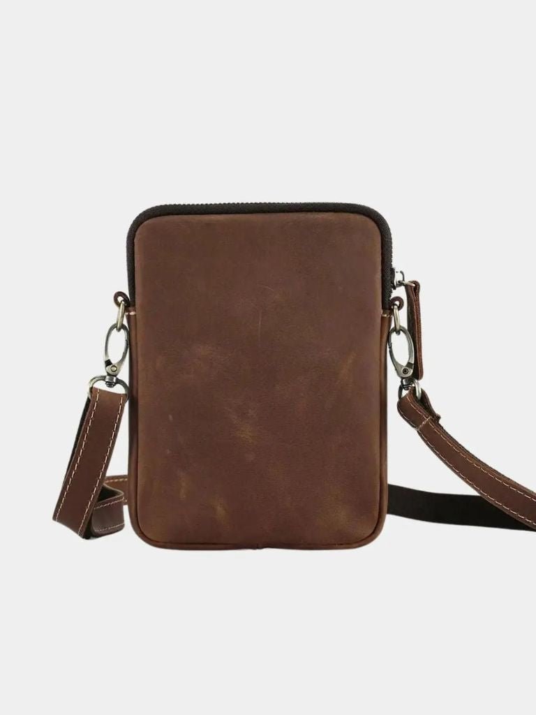 Carl | Minimalistische Schultertasche aus Leder